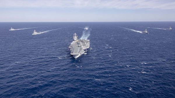 США направят авианосец в Центральную и Южную Америку для борьбы с наркотрафиком