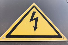 Украинские дроны-камикадзе атаковали подстанцию в российском регионе