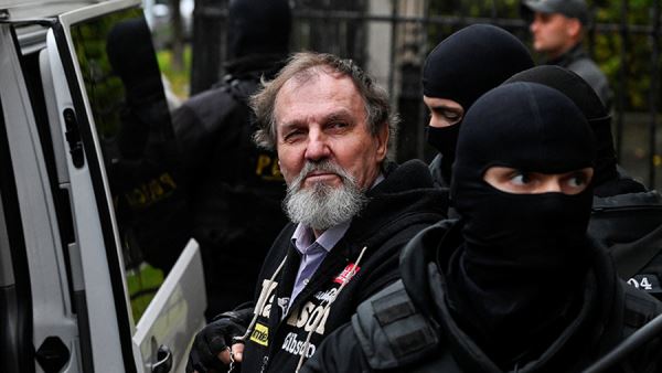 В Словакии приговорили к 21 году тюремного заключения стрелявшего в Фицо мужчину