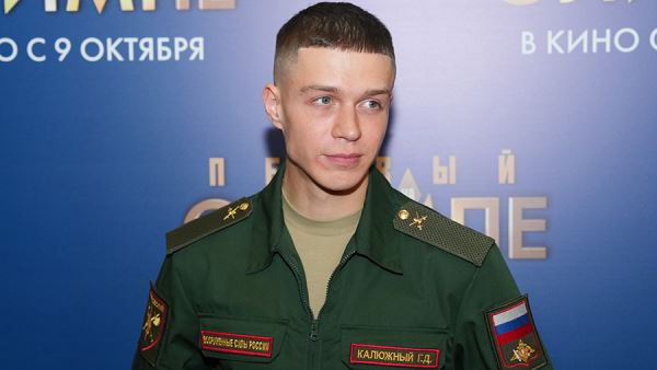 Агент Калюжного опроверг сообщения о притеснениях актера в армии
