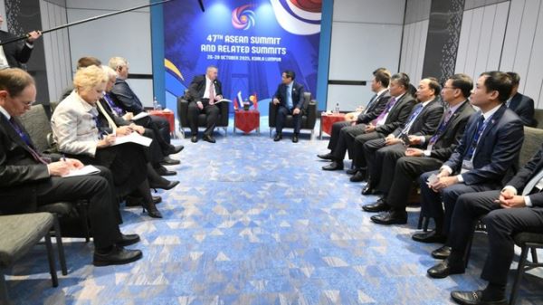 Россия и Вьетнам обсудили запуск новых морских маршрутов